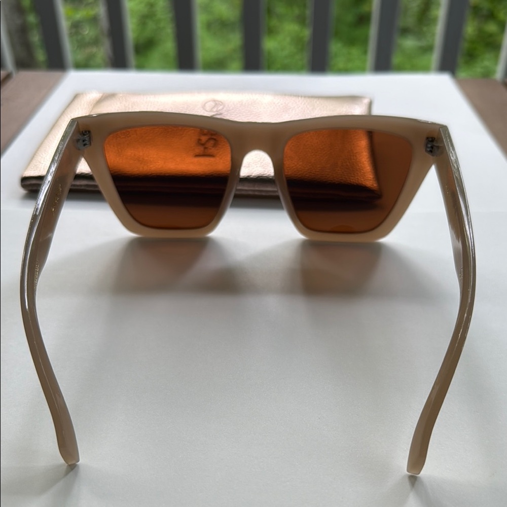 I-Sea Ava Oatmeal/Brown Polarized Lens Sunglasses - Picture 4 of 5